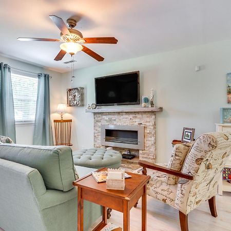 Cozy Goose Creek Escape With Patio And Grill Villa Exteriör bild