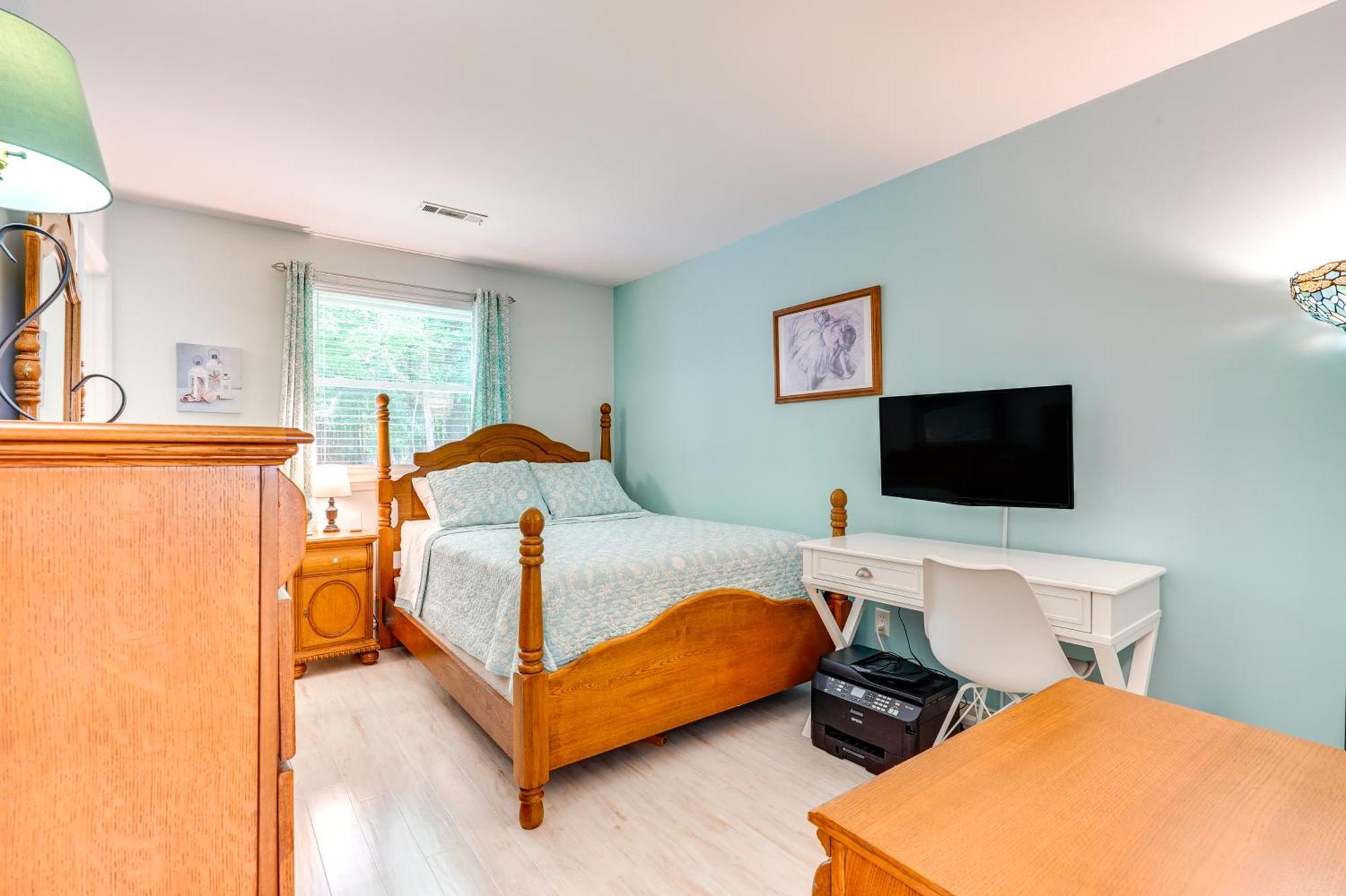 Cozy Goose Creek Escape With Patio And Grill Villa Exteriör bild