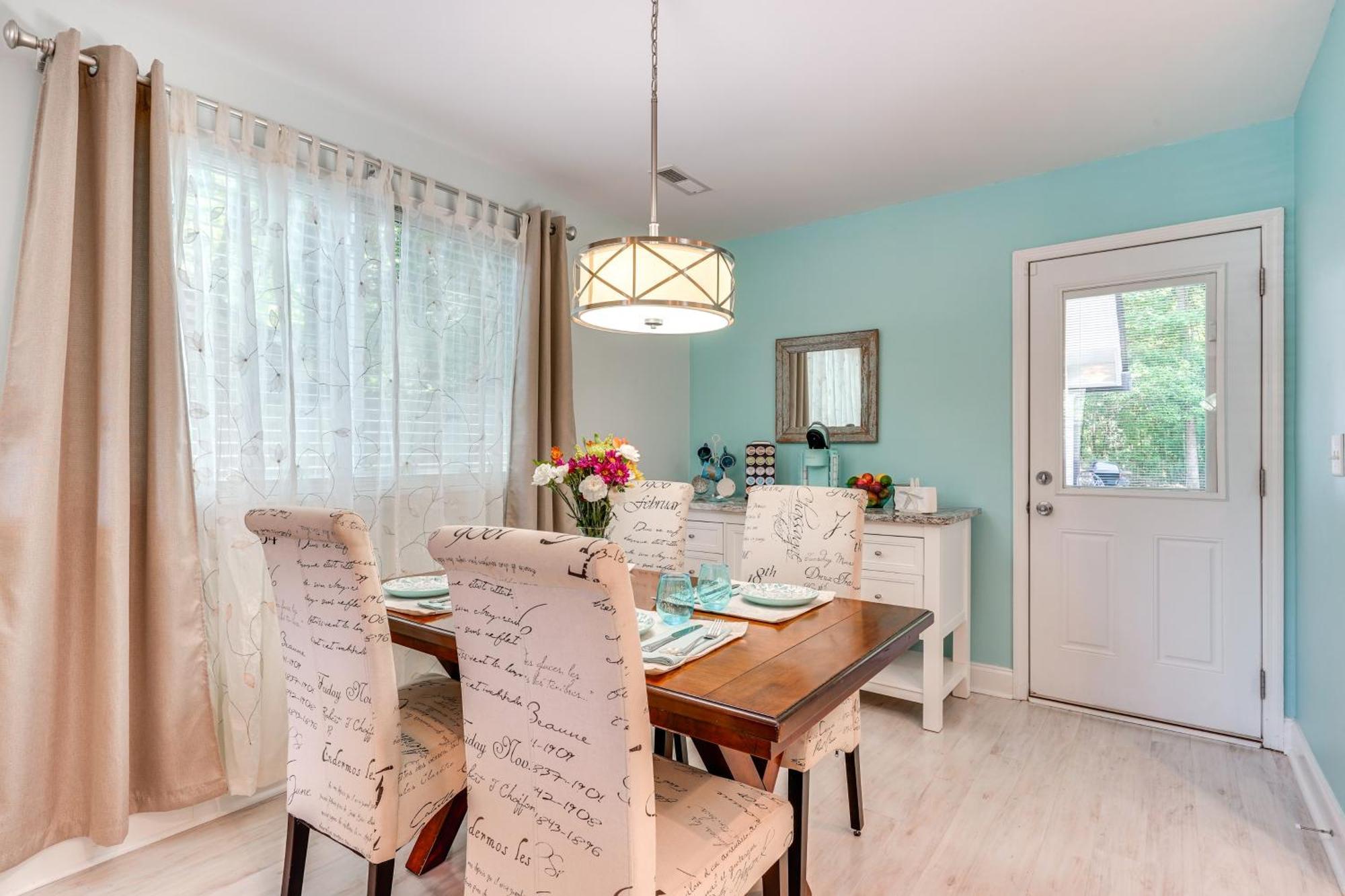 Cozy Goose Creek Escape With Patio And Grill Villa Exteriör bild